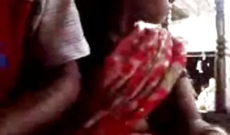 این دختر شاخی فیلم سکس شب ازدواج بود و با خوشحالی به سرطان در مقابل پسر محبوبش مبتلا شد