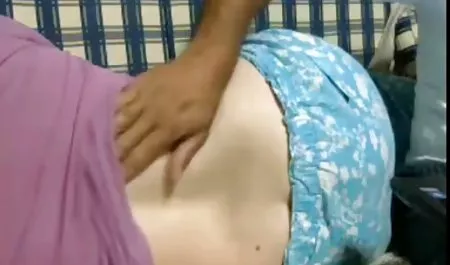 dvuhhodovka Piquant با یک فیلم سوپر شب عروسی بچه نگهدار سکسی
