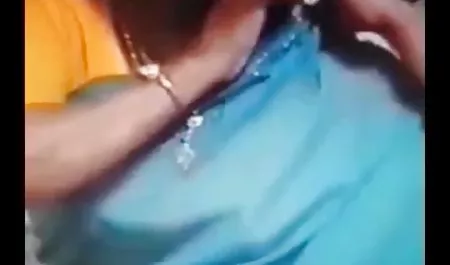 دختر داستان سکسی شب اول ازدواج برای اولین بار احساس نفوذ می کند