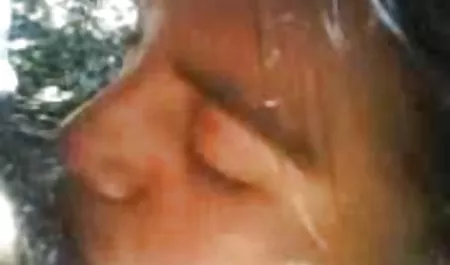 مجذوب بچه های فیلم سکس در شب عروسی زیبا یک همسر جوان